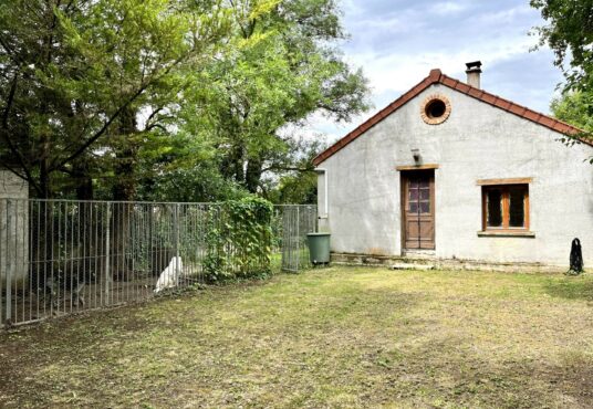 163 – Maison isolée, idéale amoureux de la nature / élevage - 77520 Donnemarie-Dontilly, France - Dans le triangle Donnemarie, Bray-sur-Seine, Montereau. A l’écart du village, sans voisin proche. Amoureux de…