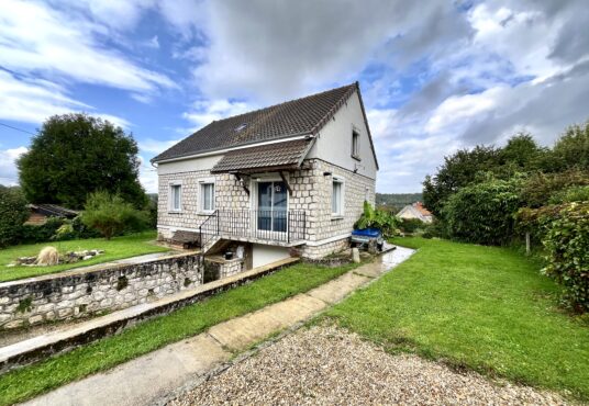 220 – Vente Maison Donnemarie Dontilly - 77520 Donnemarie-Dontilly, France - Maison au calme à Donnemarie-Dontilly, proche des commerces et des écoles à pied, à 10min…