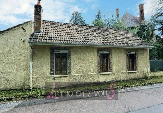258 – Maison et garage à Vendre à Pont sur Yonne -  - Située à Pont-sur-Yonne, à quelques pas de la gare et des commodités, découvrez cette maison,…
