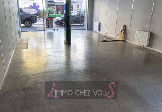 7L4 – Local Commercial à louer à PROVINS -  - Centre-ville de PROVINS 77160. Local commercial à louer situé en plein centre-ville sur une rue…